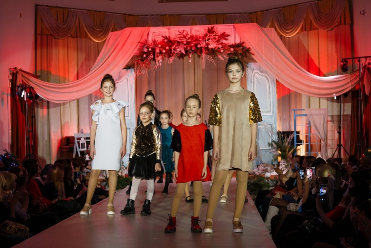 Christmas Fashion Show